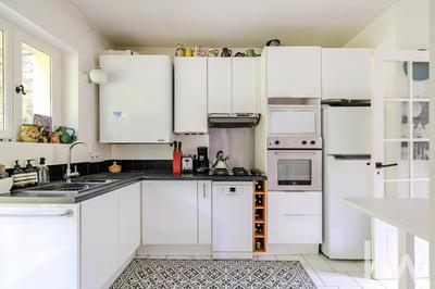 Maison - 150 m² - 8 pièces