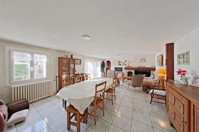 Maison - 170 m² - 7 pièces