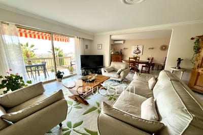 Appartement - 102 m² - 3 pièces