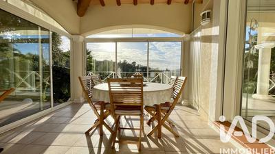 Maison - 125 m² - 6 pièces