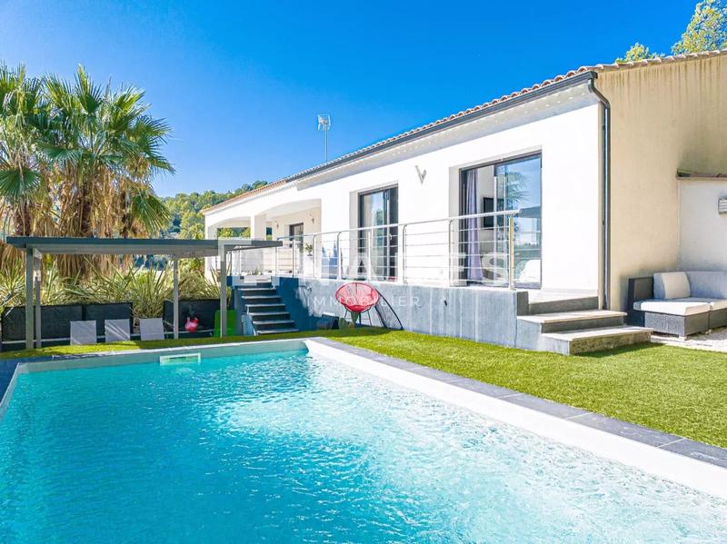 Villa - 145 m² - 5 pièces