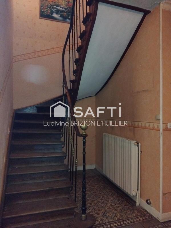 Maison - 196 m² - 7 pièces