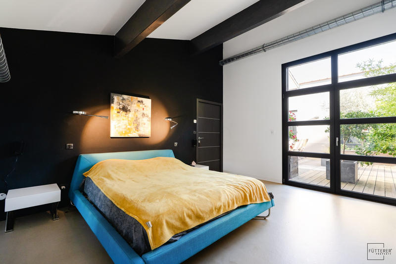 Maison contemporaine - 350 m² - 9 pièces