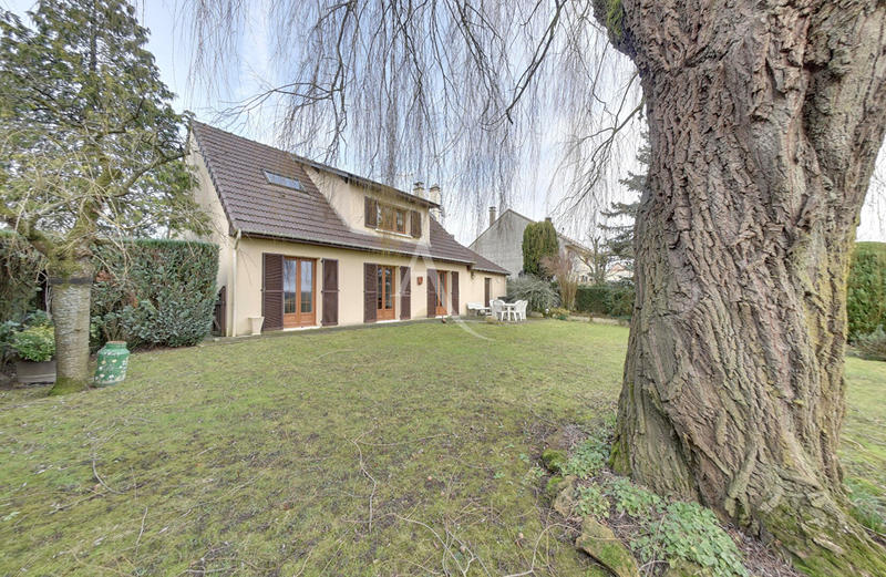 Maison - 141 m² - 6 pièces