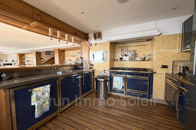 Maison - 178 m² - 7 pièces