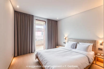 Appartement - 120 m² - 5 pièces