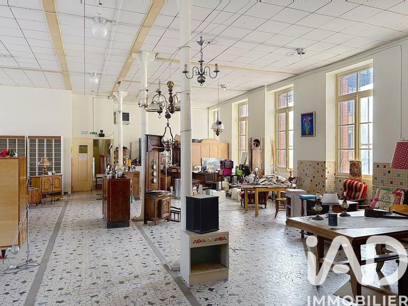 Immeuble - 2 600 m²