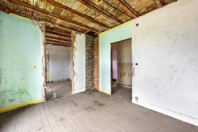 Maison - 200 m² - 7 pièces