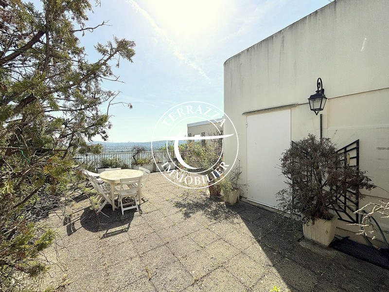 Appartement - 121 m² - 6 pièces