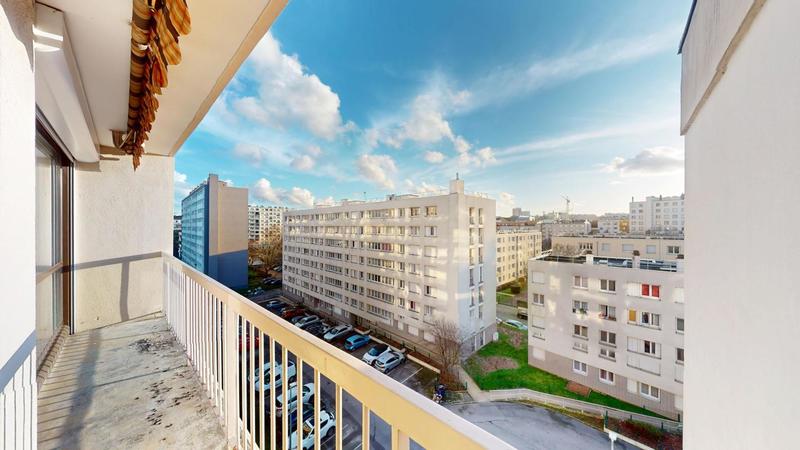 Appartement - 90 m² - 5 pièces