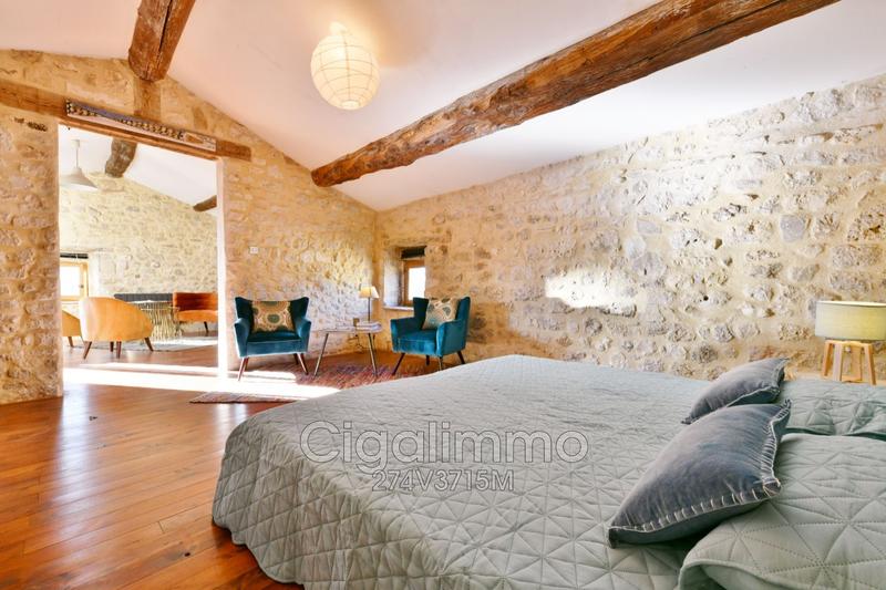 Maison en pierre - 142 m² - 7 pièces