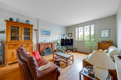 Maison - 135 m² - 6 pièces