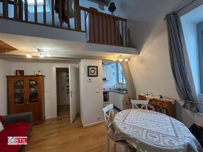 Appartement bourgeois - 45 m² - 2 pièces