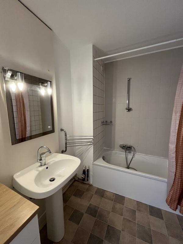 Appartement - 56 m² - 2 pièces