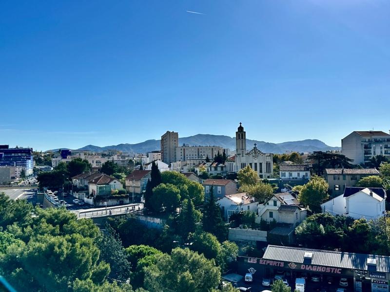 Appartement - 93 m² - 4 pièces