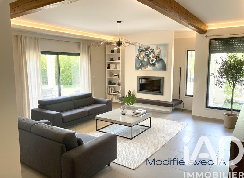 Maison - 246 m² - 7 pièces