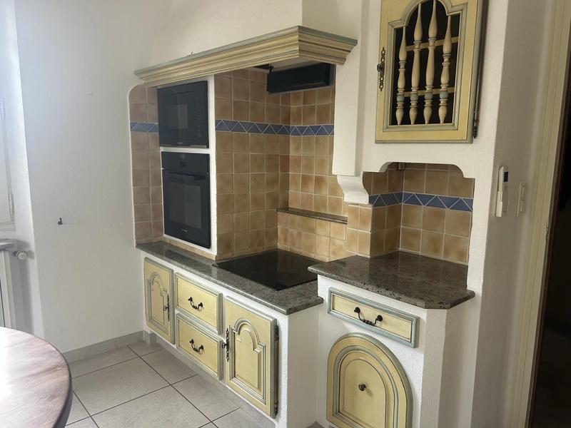 Maison - 245 m² - 7 pièces