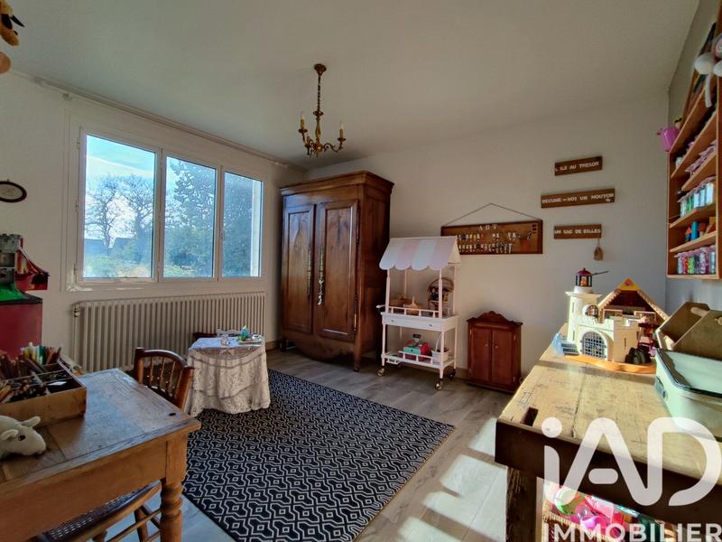 Maison - 242 m² - 8 pièces