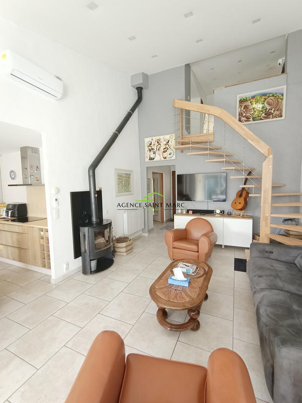 Maison - 167 m² - 5 pièces