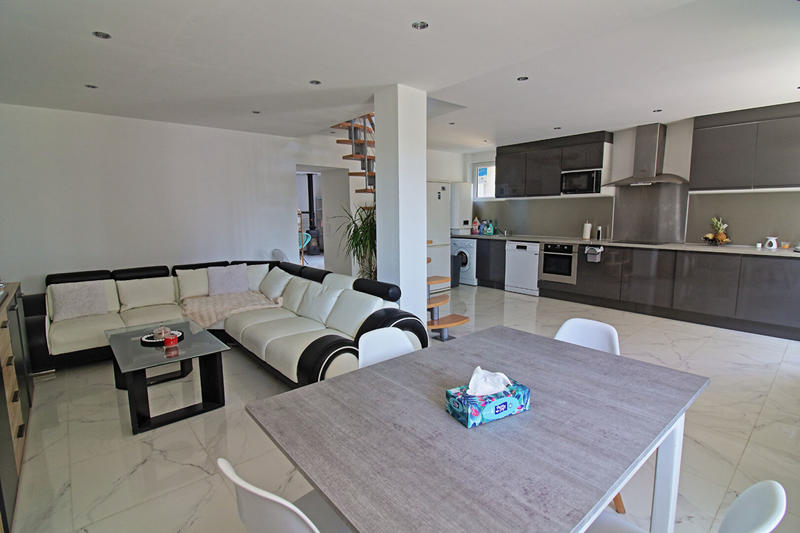 Maison - 130 m² - 5 pièces