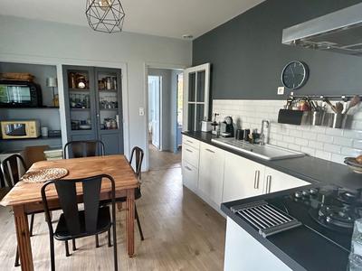 Maison traditionnelle - 109 m² - 6 pièces