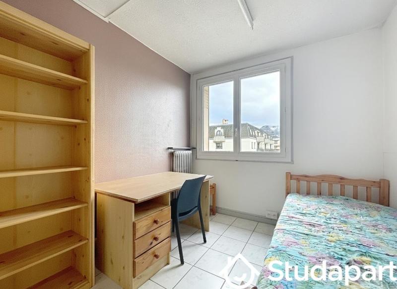 Chambre - 17 m² - 1 pièce