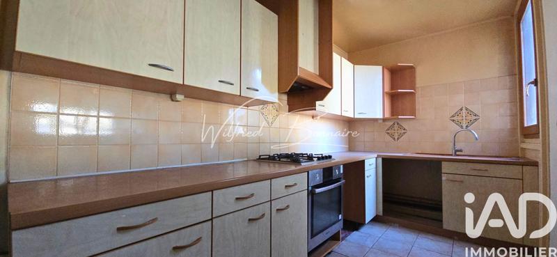 Appartement - 75 m² - 3 pièces