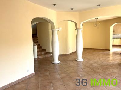 Maison - 123 m² - 4 pièces