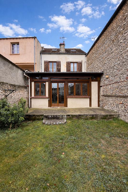 Maison - 130 m² - 7 pièces