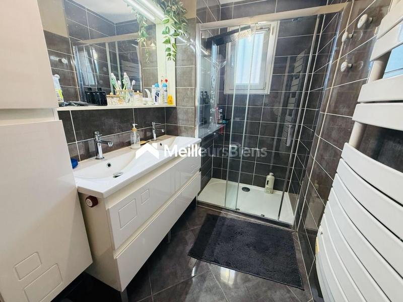 Villa - 102 m² - 5 pièces