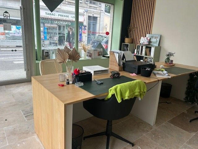 Local commercial - 40 m² - 2 pièces