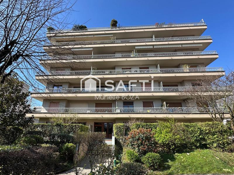 Appartement - 104 m² - 4 pièces