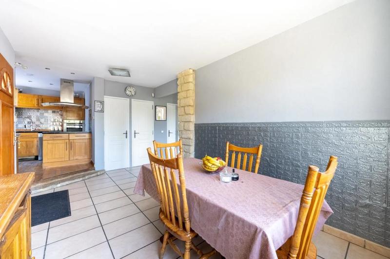 Maison - 100 m² - 6 pièces