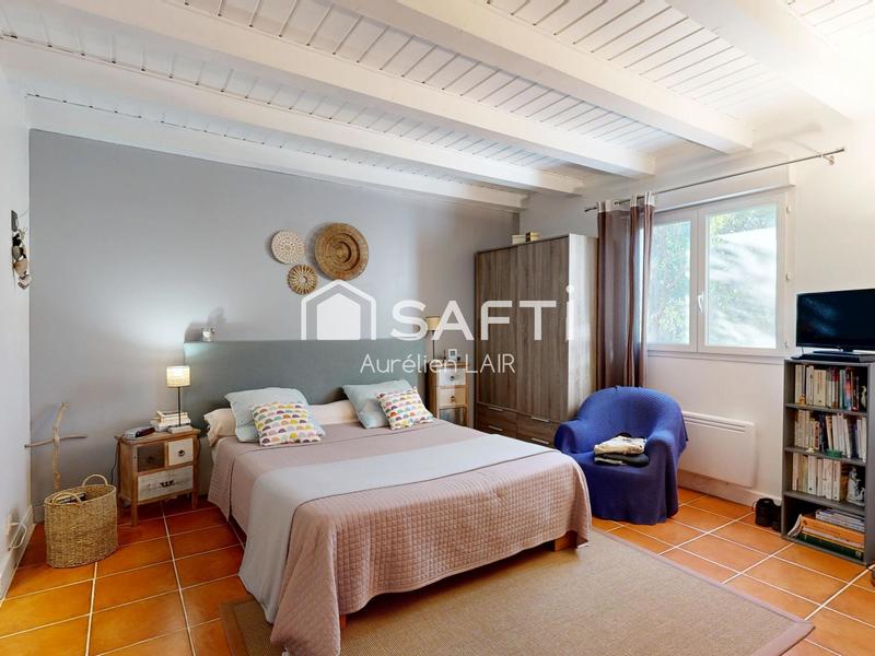 Maison - 180 m² - 7 pièces