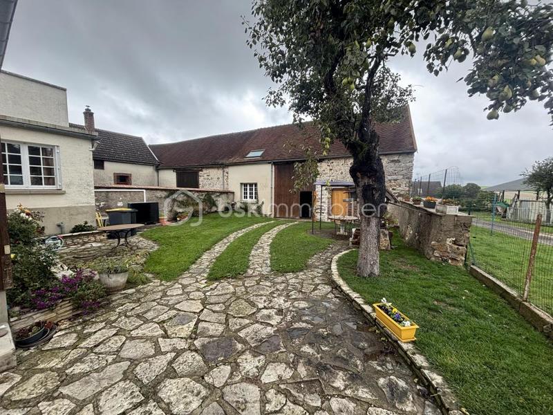 Maison - 110 m² - 3 pièces