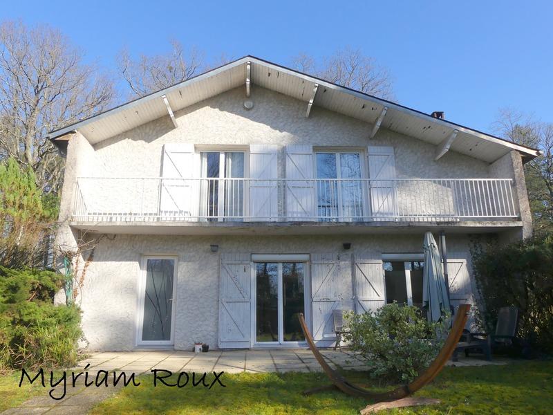 Maison - 143 m² - 6 pièces