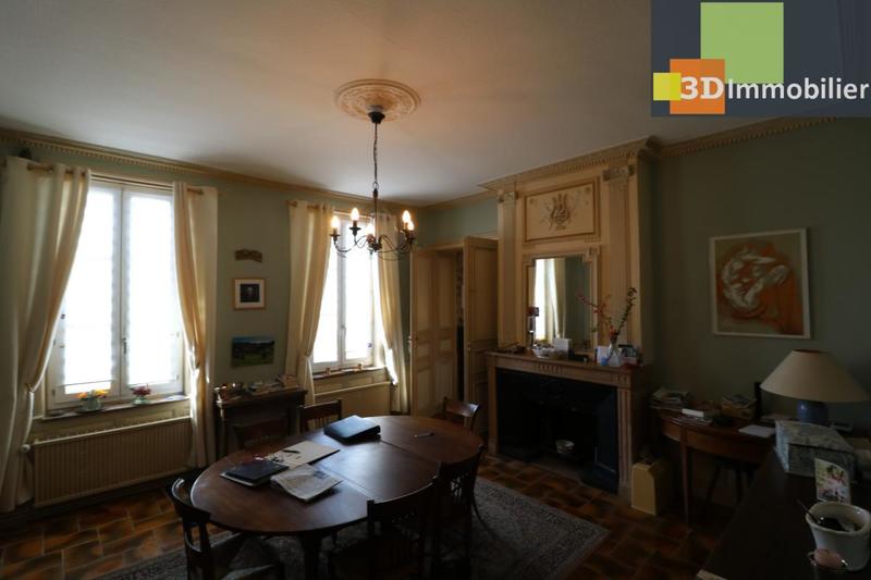 Maison - 233 m² - 8 pièces
