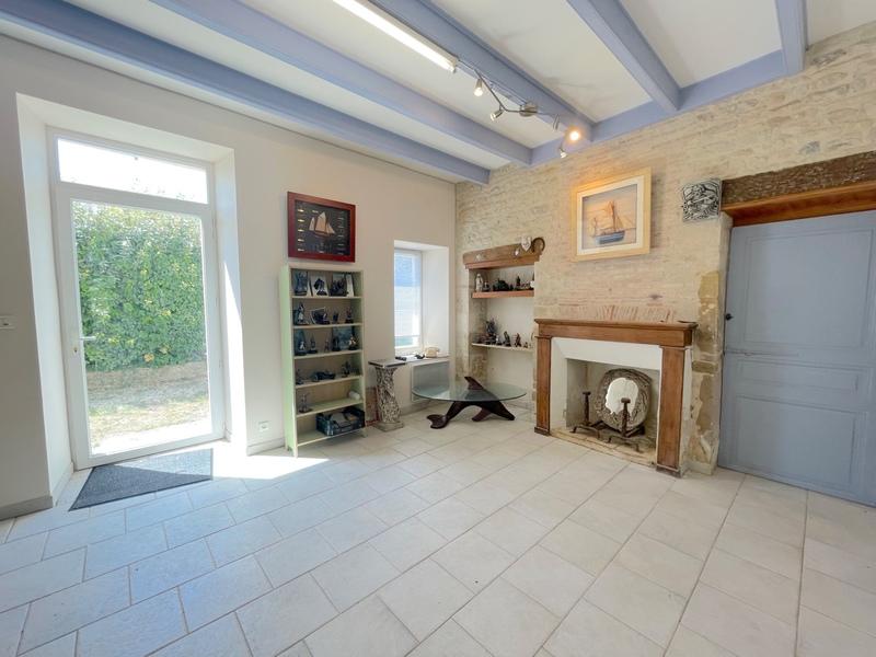 Maison - 265 m² - 12 pièces