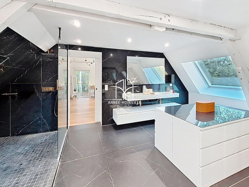 Maison ancienne - 208 m² - 5 pièces