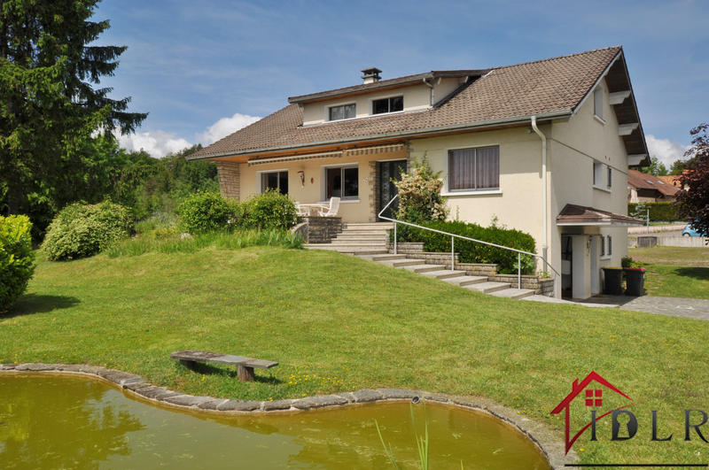 Immeuble - 9 pièces