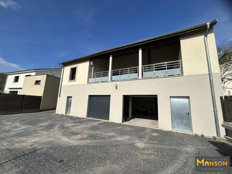 Maison - 223 m² - 9 pièces