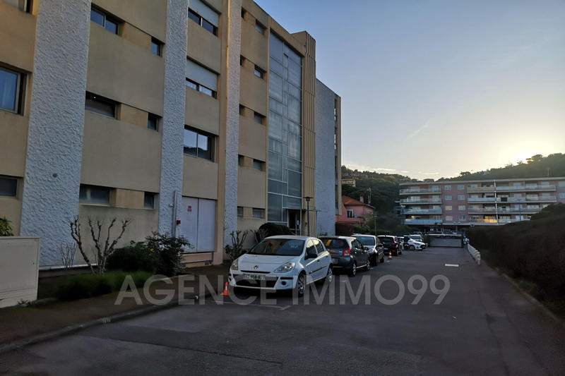 Parking / Garage - 13 m²