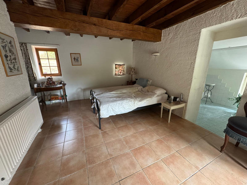 Maison - 220 m² - 8 pièces