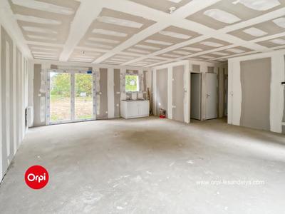 Maison - 97 m² - 5 pièces