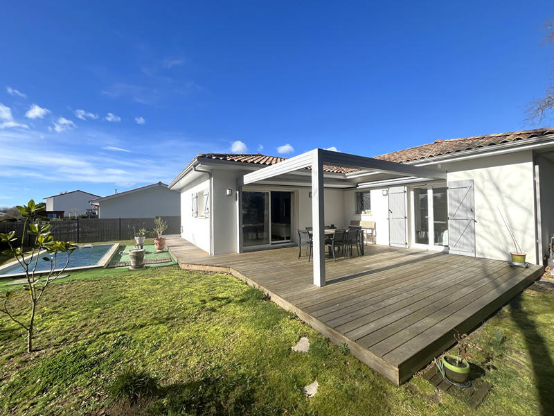 Maison - 86 m² - 4 pièces