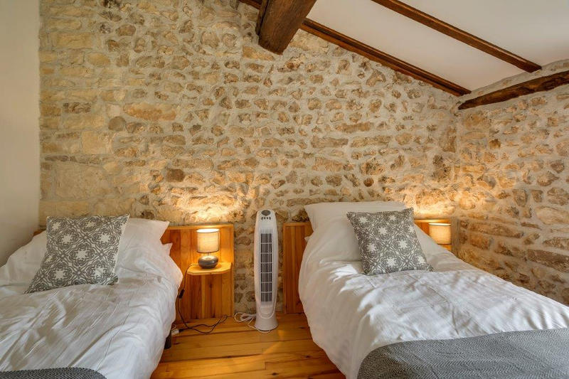 Villa - 460 m² - 30 pièces