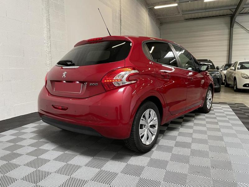 Peugeot 208 1.2 Puretech 82 Ch Style Premiere Main - Garantie 6 Mois