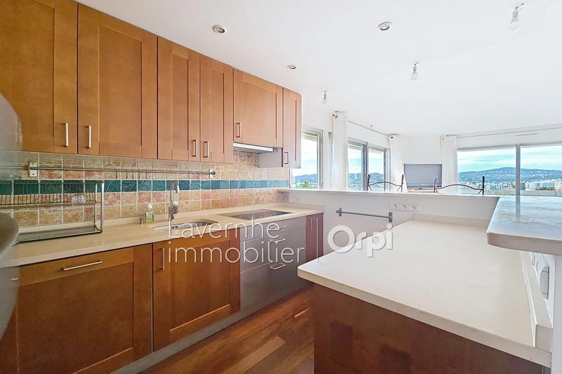 Appartement - 89 m² - 3 pièces