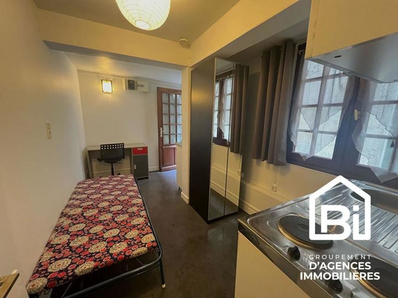 Studio - 12 m² - 1 pièce