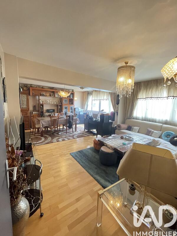 Appartement - 90 m² - 5 pièces